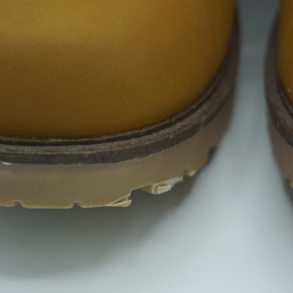 Tan Boots - Picture 5 of 6